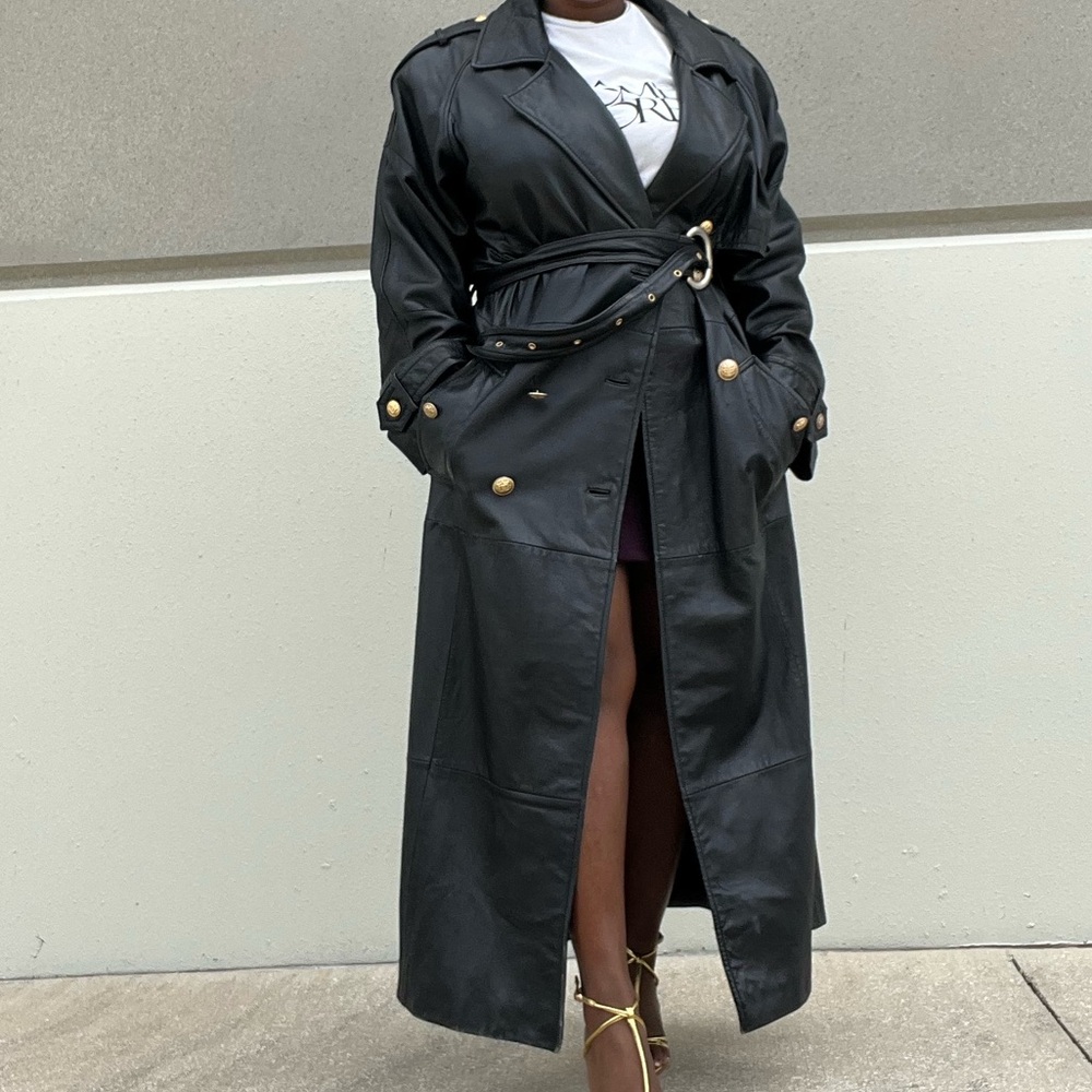 Vintage BraeFair genuine Leather Trench  Coat ( Size M)